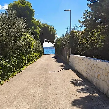 Luxurious In Kastel Stafilic Kaštela